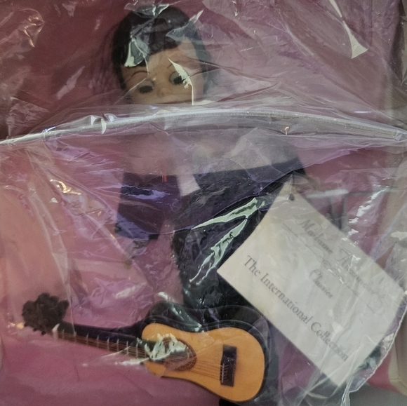 Madame Alexander Accessories - 🇲🇽 Madame Alexander's 8" Mexico International Doll #24100